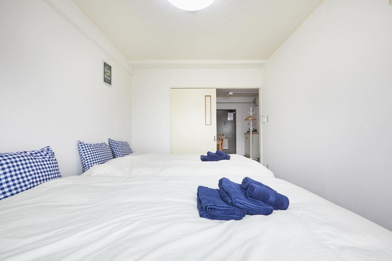 Sun White Gyoutoku 202 Apartment *